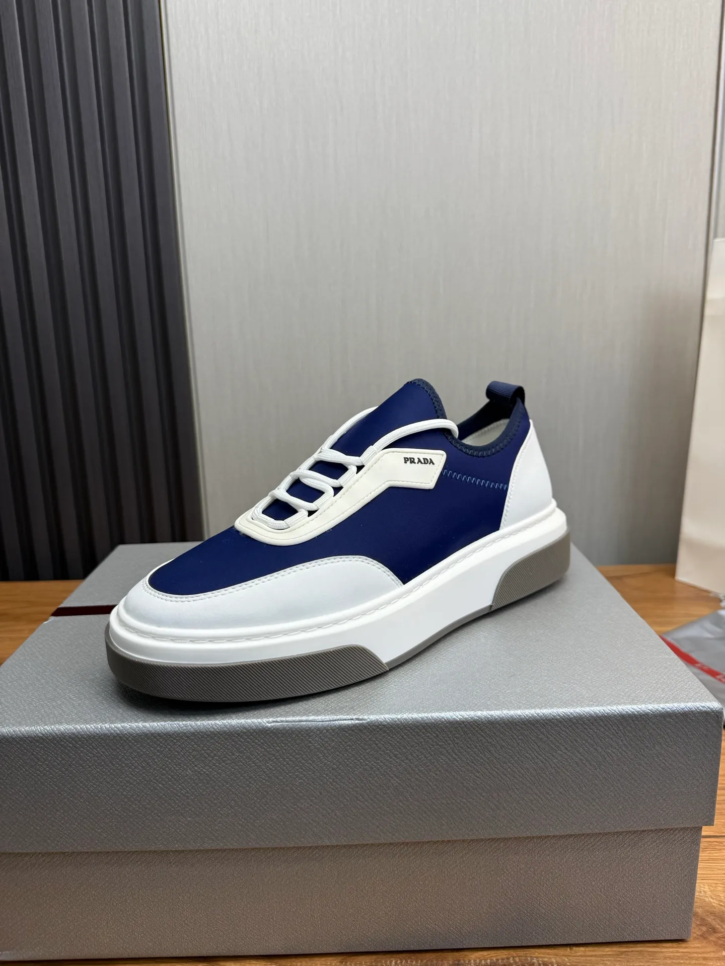Men's shoes 💰580💰 [PRADA] Men's shoes are popular in the counter, official website is synchronized, 1 high-quality shipment ✔️Original cowhide splicing + cowhide lining, 1🆚1 replica, original sole, 38-45 (45 customized, non-refundable)